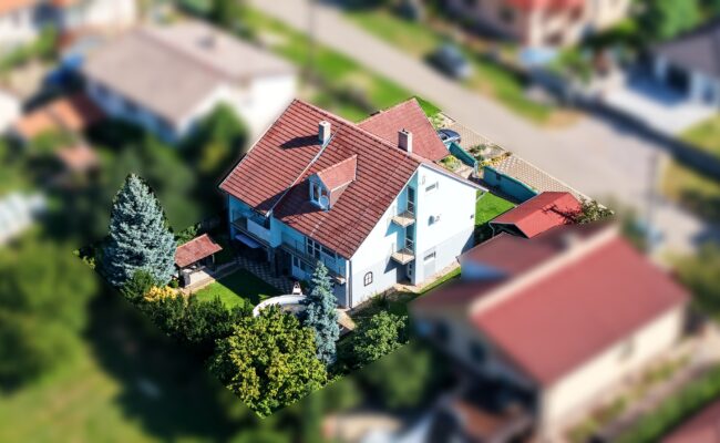 PREDAJ – 🏡 Rodinný dom a zázemie pre podnikanie – Kolíňany